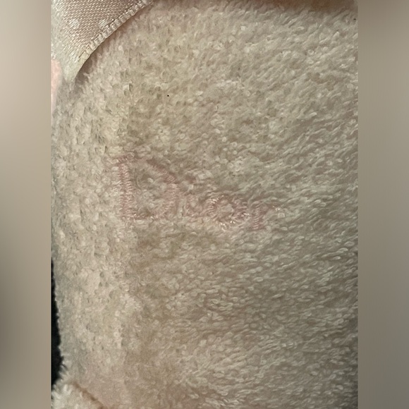 💖This is a GUC Rare Pink Baby Dior Bunny - Picture 5 of 8